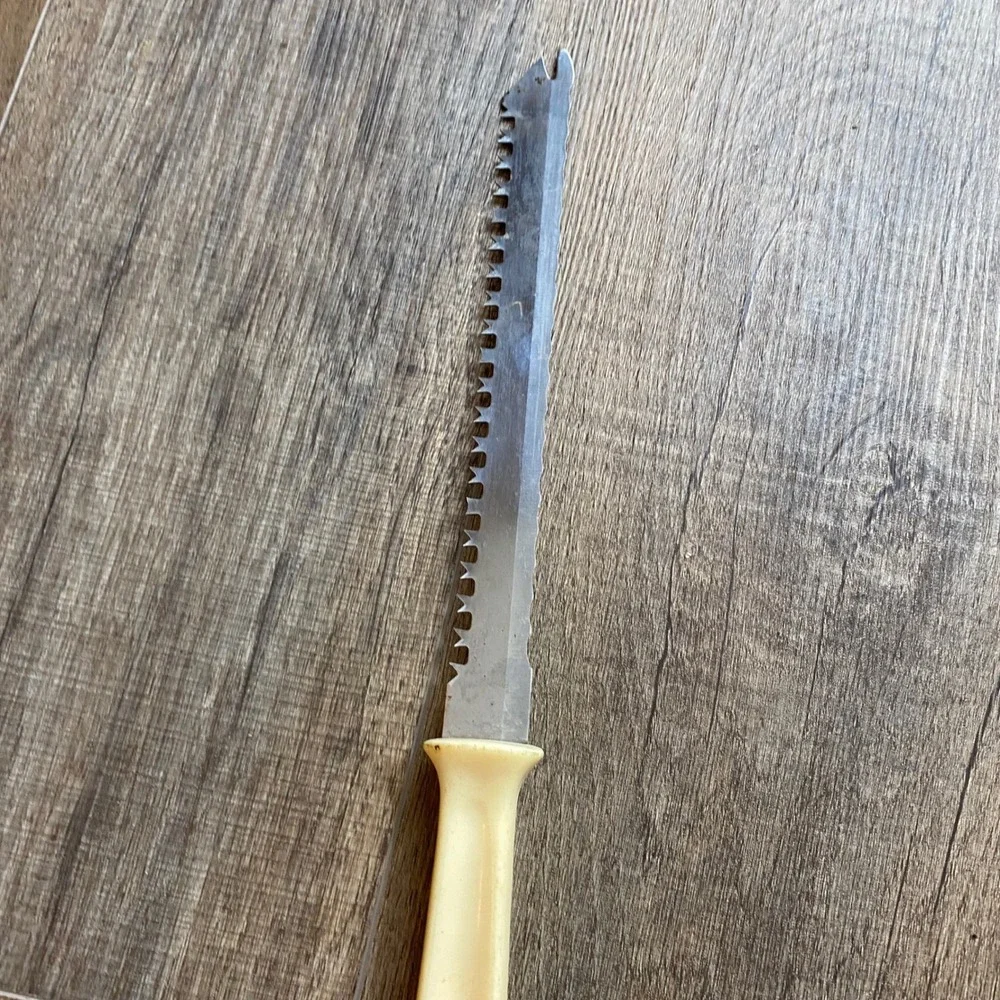 Vintage‎ Quikut Frozen Food Knife Stainless Steel Double Serrated Cream Handle